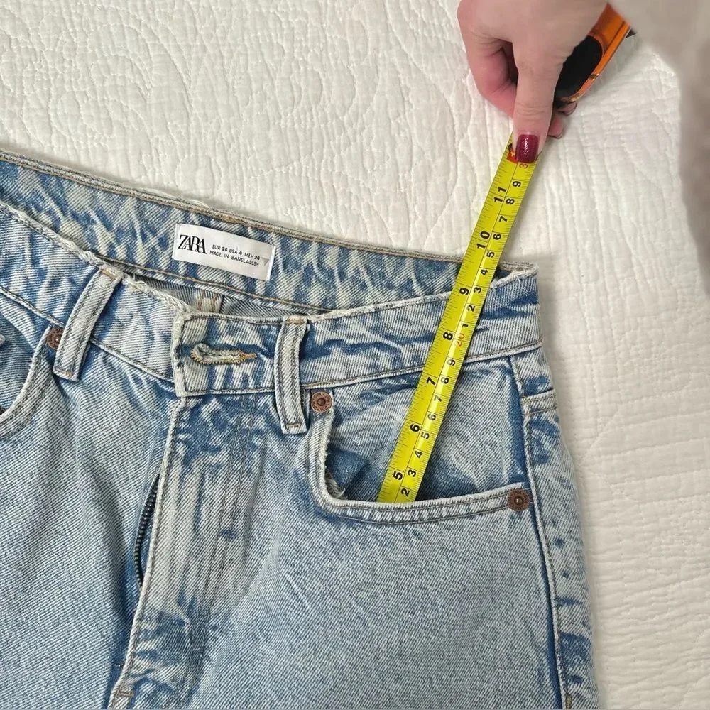 NWOT Zara super high waist light wash jeans, mom fit, size US 4, 28” waist - Picture 9 of 14